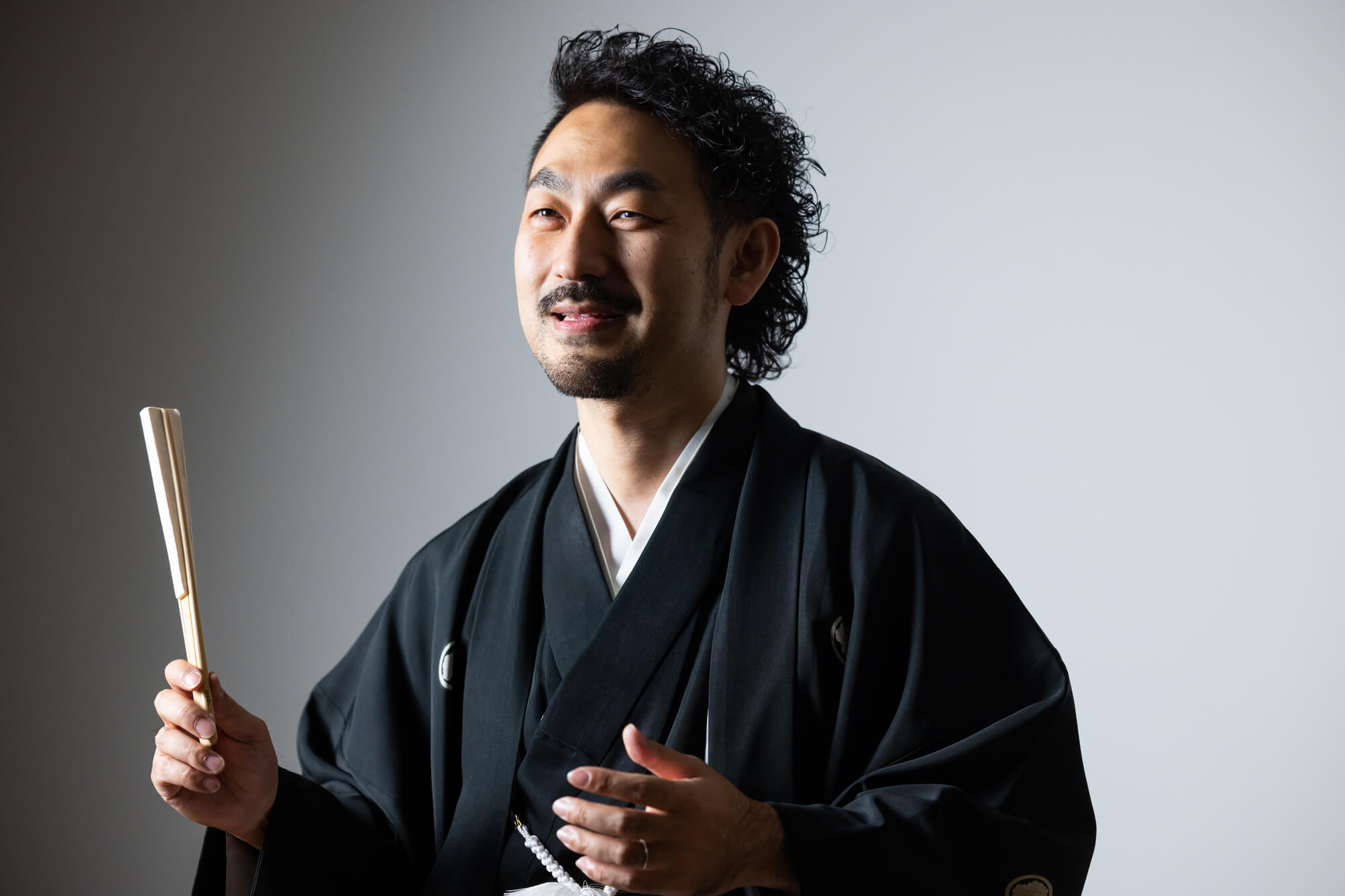 話し上手になれる！落語がスピーチ力を磨く理由とは？