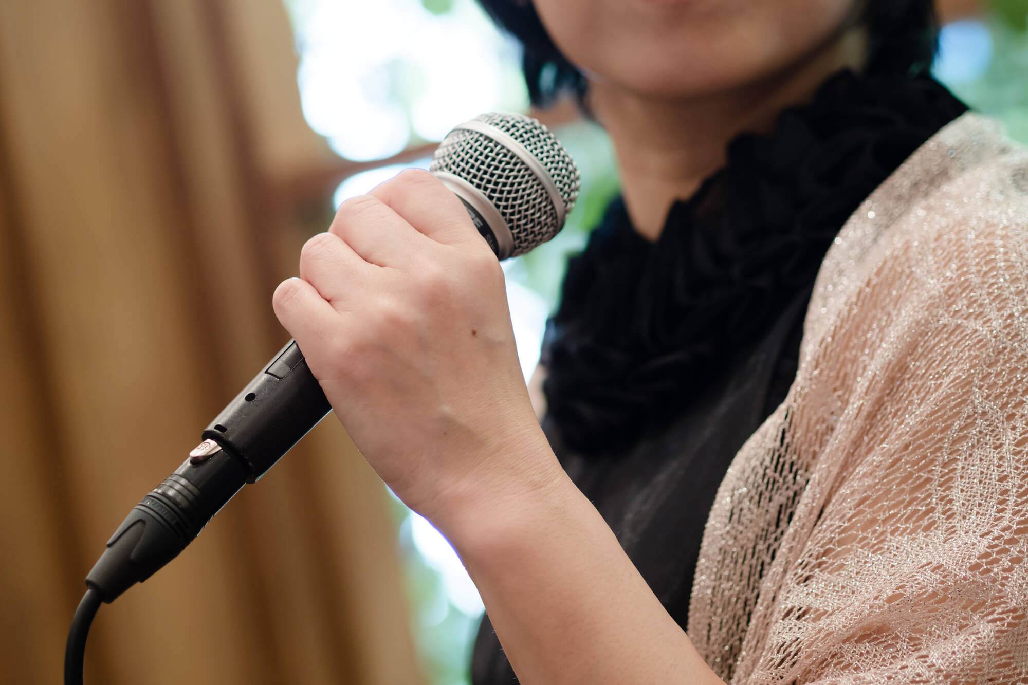 送別会や結婚式で使える！落語風スピーチで笑いを取るコツ